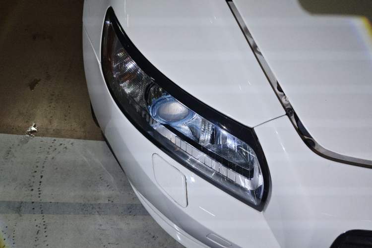 Used Volvo S40 2011 2.0L Automatic Zhiya Edition Right Front Headlight