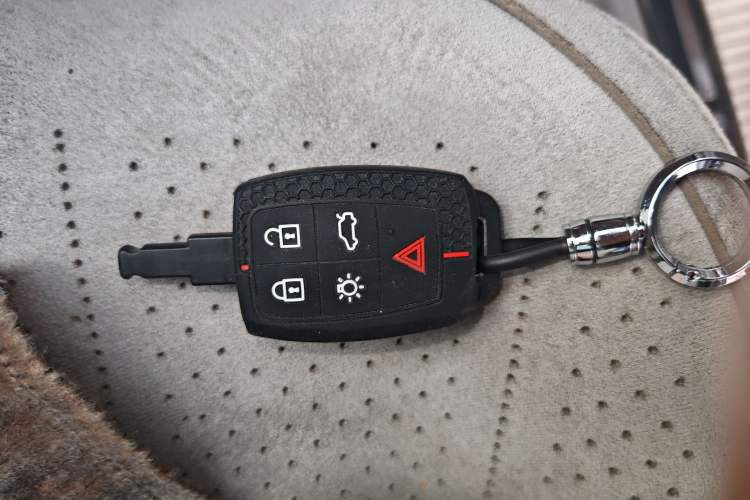 Used Volvo S40 2011 2.0L Automatic Zhiya Edition Vehicle Key