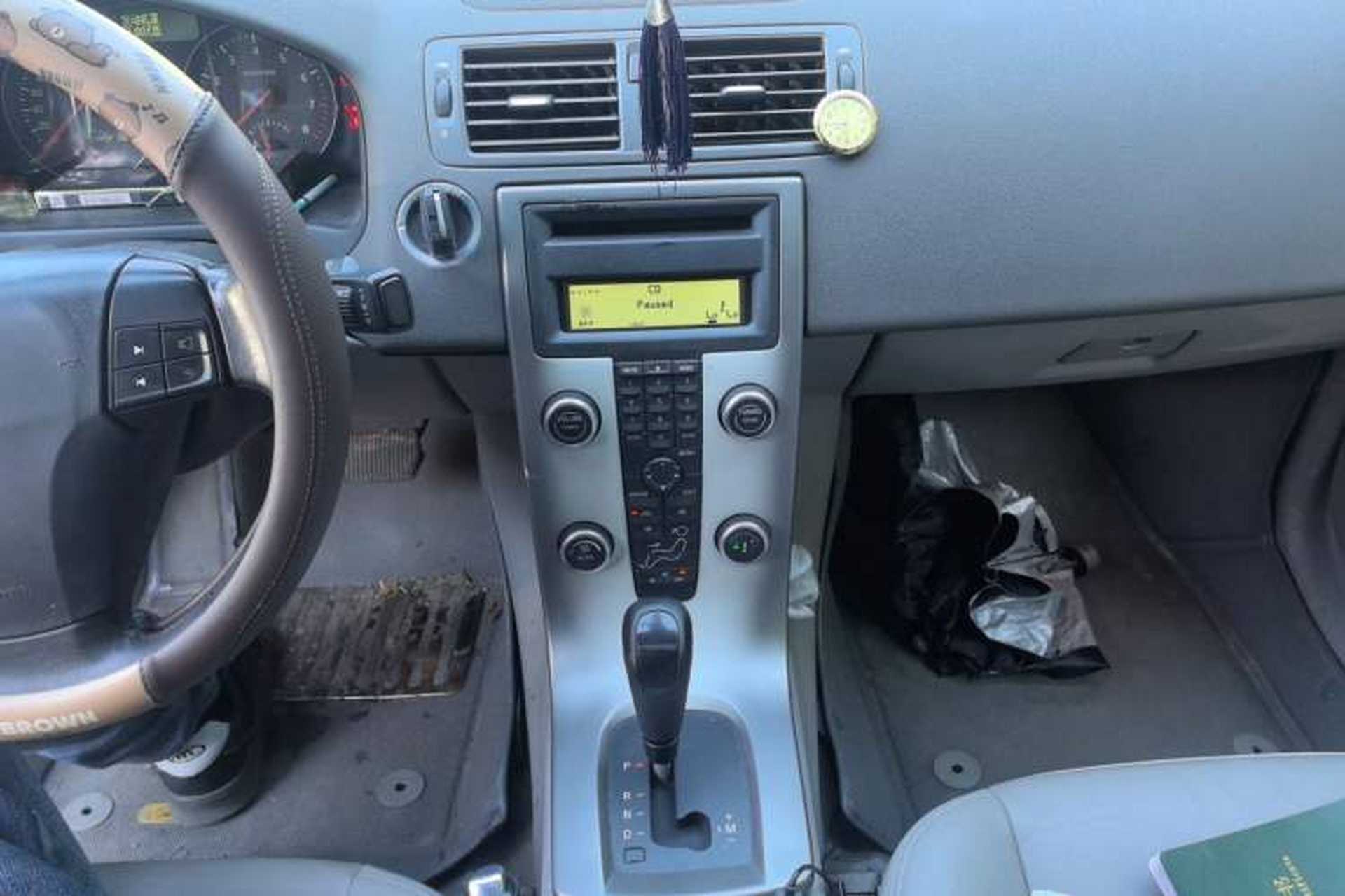 Used Volvo S40 2011 2.0L Automatic ZhiShang Edition Audio And AC Panel