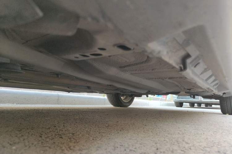 Used Volvo S40 2011 2.0L Automatic Zhiya Edition Chassis Front Left