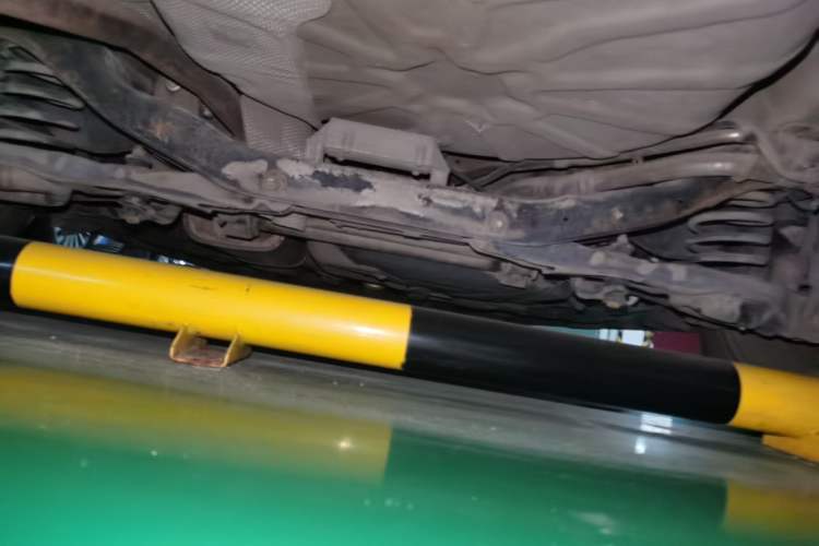 Used Volvo S40 2011 2.0L Automatic ZhiShang Edition Chassis Rear