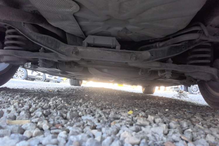 Used Volvo S40 2011 2.0L Automatic ZhiShang Edition Chassis Rear