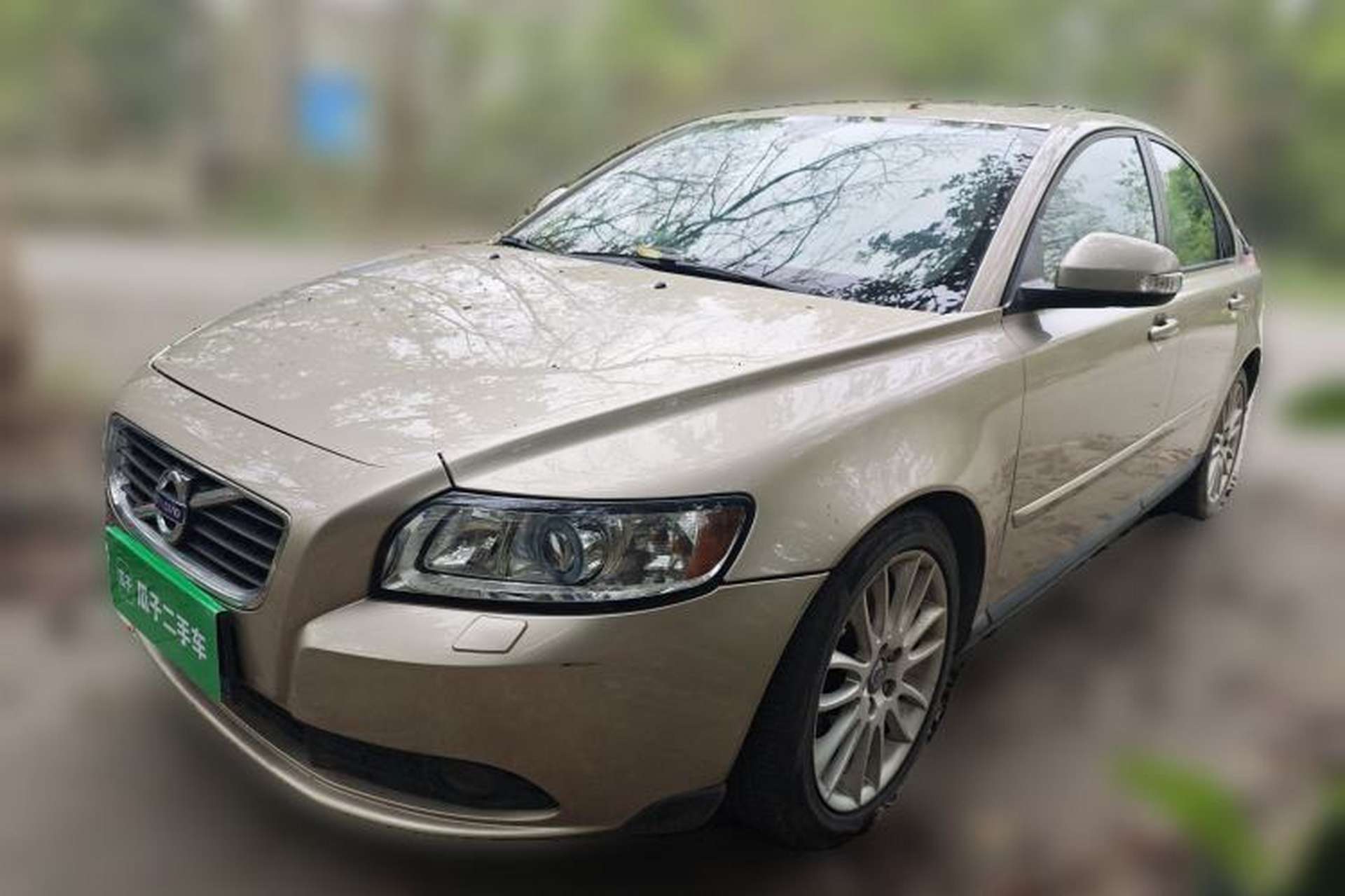 Used Volvo S40 2011 2.0L Automatic Zhiya Edition Front Left 45 Deg
