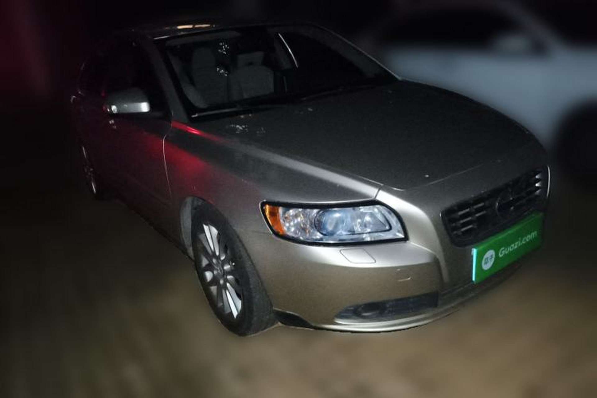 Used Volvo S40 2011 2.0L Automatic Zhiya Edition Front Right 45 Deg