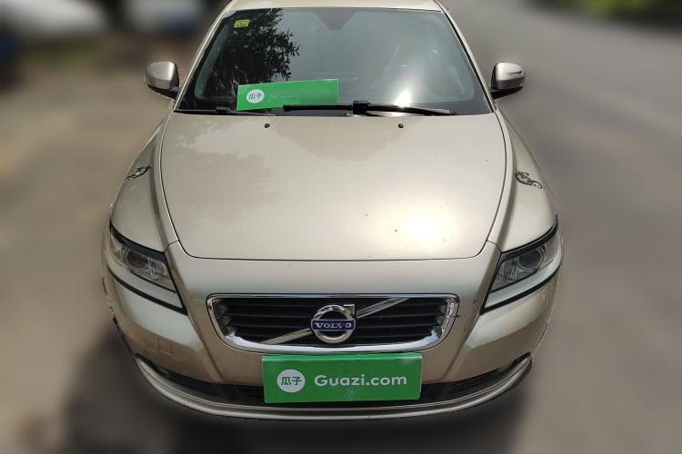 Used Volvo S40 2011 2.0L Automatic ZhiShang Edition Front