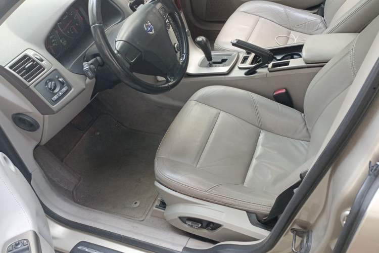 Used Volvo S40 2011 2.0L Automatic ZhiShang Edition Left Front Seat