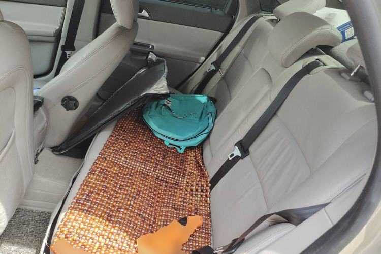 Used Volvo S40 2011 2.0L Automatic ZhiShang Edition Left Rear Seat