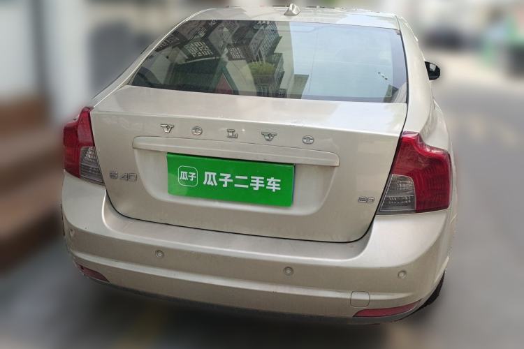 Used Volvo S40 2011 2.0L Automatic ZhiShang Edition Rear