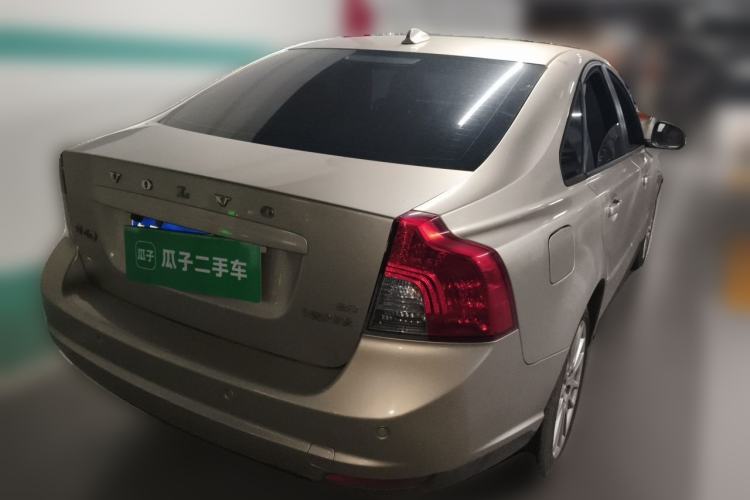 Used Volvo S40 2011 2.0L Automatic Zhiya Edition Rear Right 45 Deg