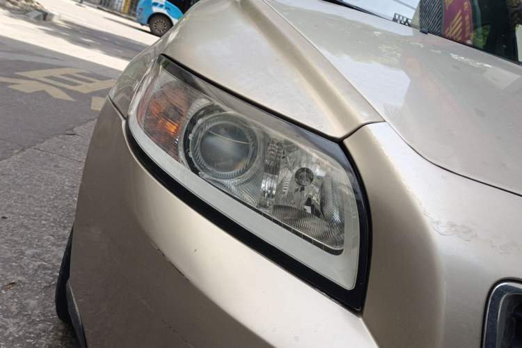Used Volvo S40 2011 2.0L Automatic ZhiShang Edition Right Front Headlight