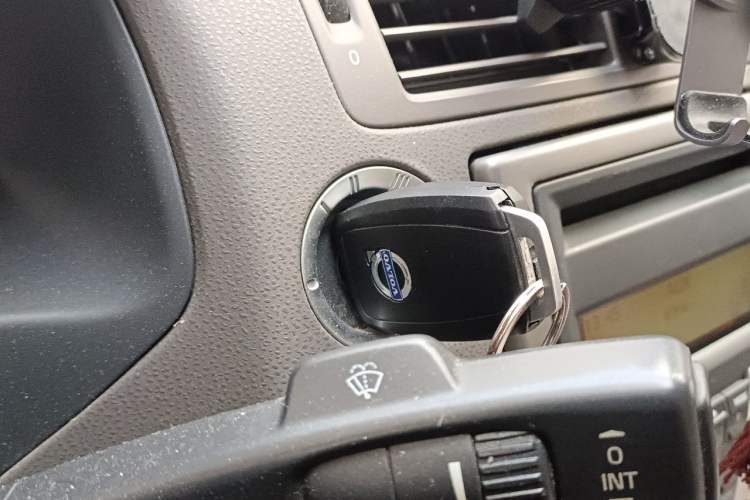 Used Volvo S40 2011 2.0L Automatic ZhiShang Edition Vehicle Key