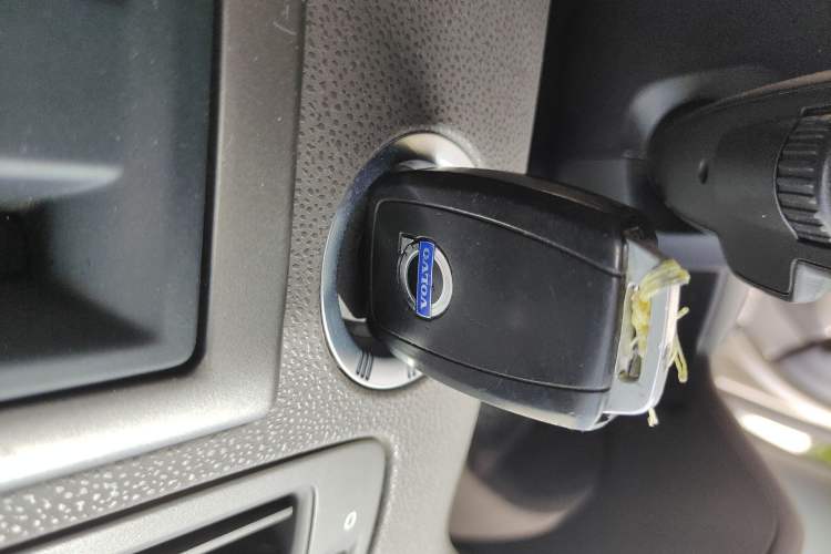 Used Volvo S40 2011 2.0L Automatic ZhiShang Edition Vehicle Key