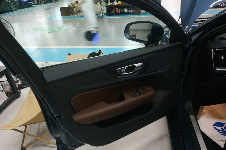 Used Volvo S60 2023 B4 Zhiyi Luxury Edition Interior 7