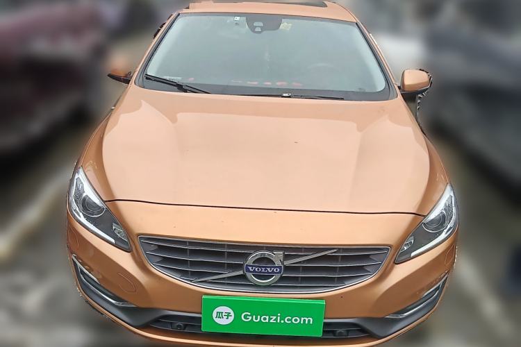 Used Volvo S60 2015 S60L 2.0T Zhiyuan Edition Exterior 1