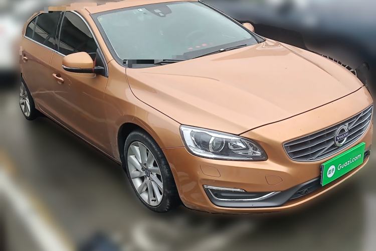 Used Volvo S60 2015 S60L 2.0T Zhiyuan Edition Exterior 2