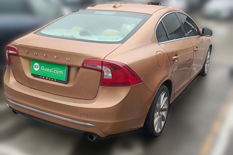 Used Volvo S60 2015 S60L 2.0T Zhiyuan Edition Exterior 5