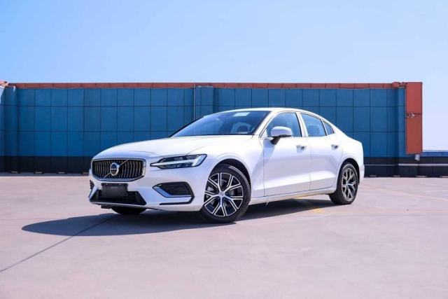 Used Volvo S60 2025 B4 Zhiyi Luxury Edition