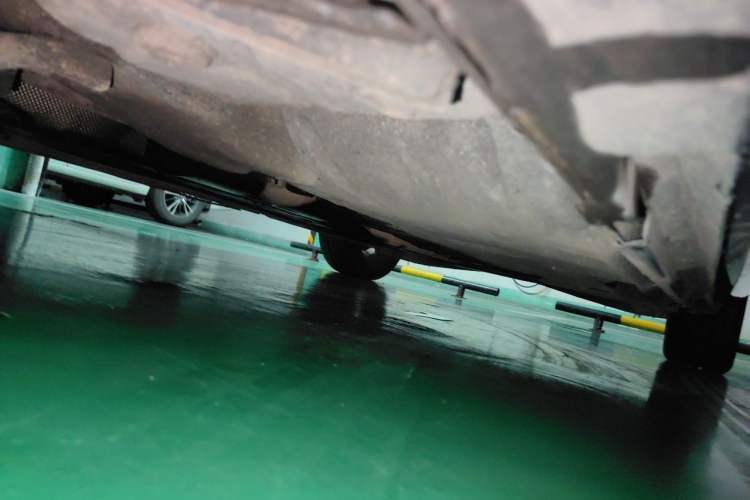 Used Volvo S60 2011 2.0T Zhiya Edition Chassis Front Left