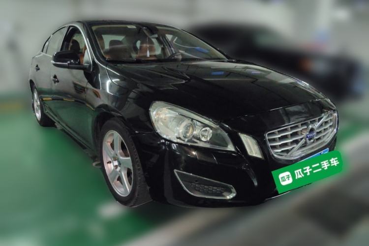 Used Volvo S60 2011 2.0T Zhiya Edition Front Right 45 Deg