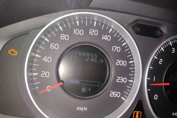Used Volvo S60 2011 2.0T Zhiya Edition Odometer Close Up
