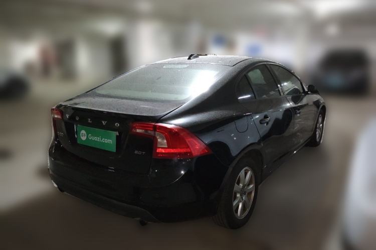 Used Volvo S60 2011 2.0T Comfort Edition Rear Right 45 Deg