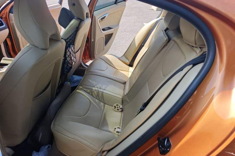 Used Volvo S60 2011 T6 AWD Prestige Edition Left Rear Seat