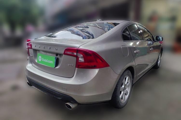 Used Volvo S60 2011 2.0T Comfort Edition Rear Right 45 Deg