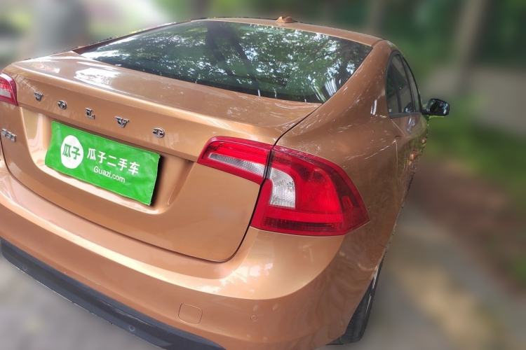 Used Volvo S60 2011 2.0T Comfort Edition Rear Right 45 Deg