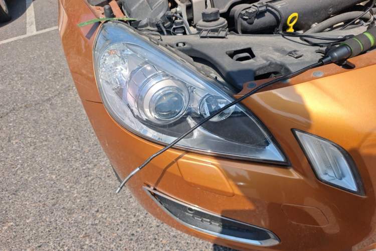 Used Volvo S60 2011 T6 AWD Prestige Edition Right Front Headlight