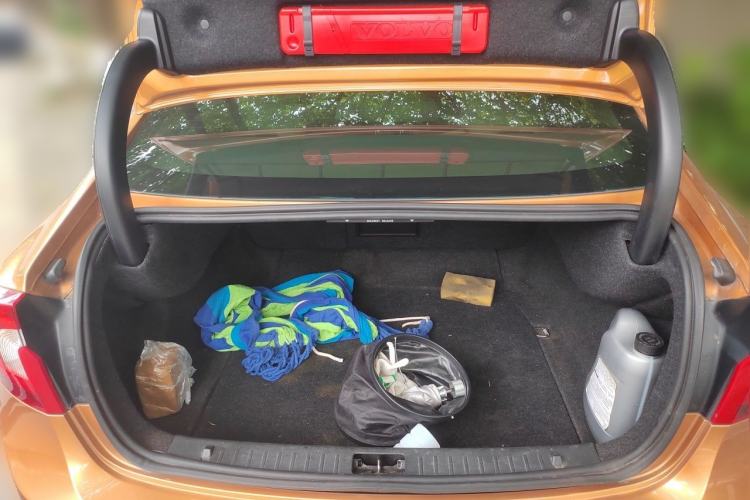 Used Volvo S60 2011 2.0T Comfort Edition Trunk