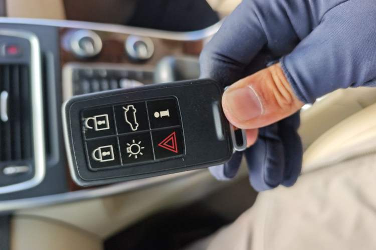 Used Volvo S60 2011 T6 AWD Prestige Edition Vehicle Key