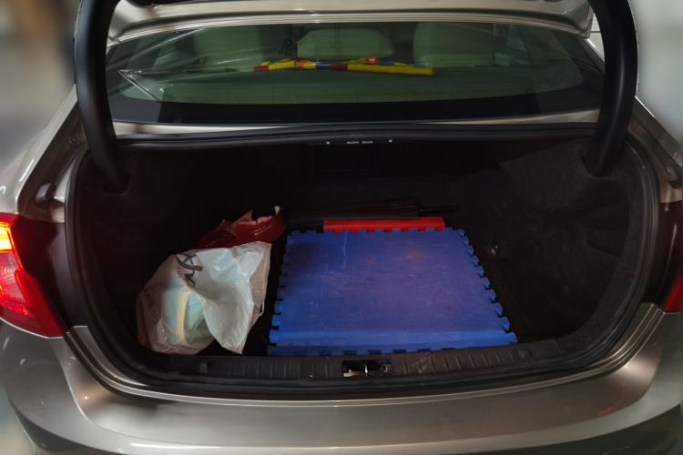 Used Volvo S60 2011 2.0T Comfort Edition Trunk