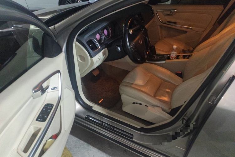 Used Volvo S60 2011 2.0T Comfort Edition Driver Seat