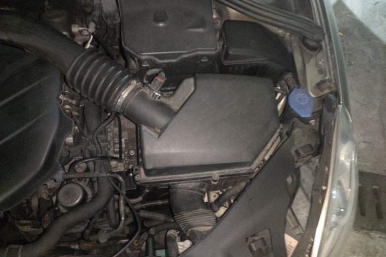 Used Volvo S60 2011 2.0T Comfort Edition Engine Bay Left