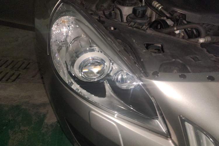 Used Volvo S60 2011 2.0T Comfort Edition Right Front Headlight