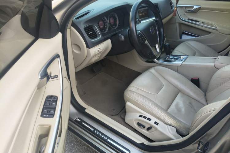 Used Volvo S60 2011 2.0T Comfort Edition Driver Seat