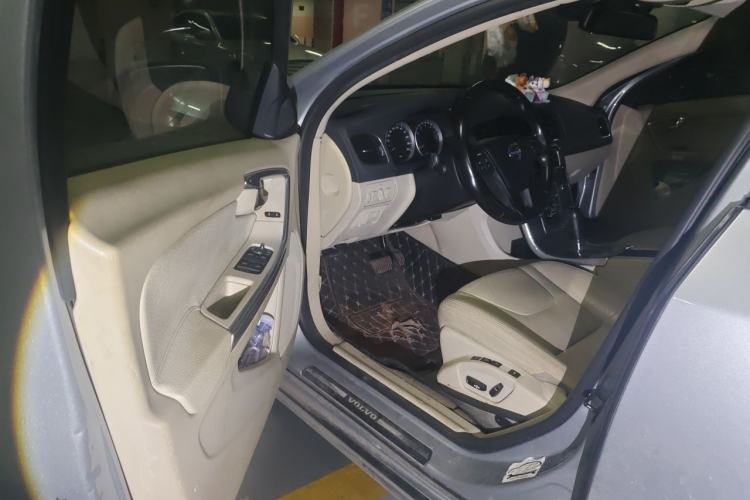 Used Volvo S60 2011 2.0T ZhiShang Version Driver Seat