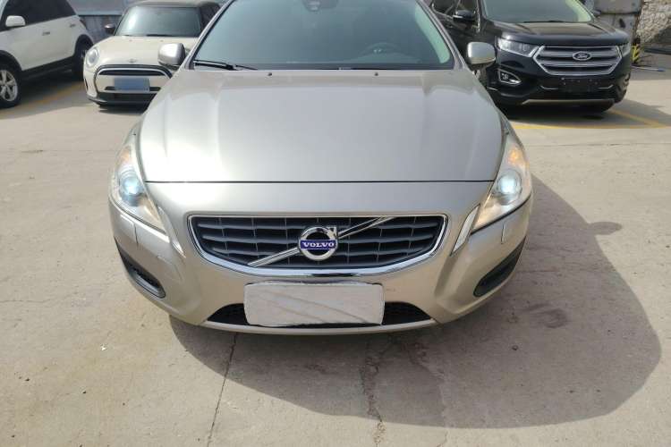 Used Volvo S60 2011 2.0T Comfort Edition Front