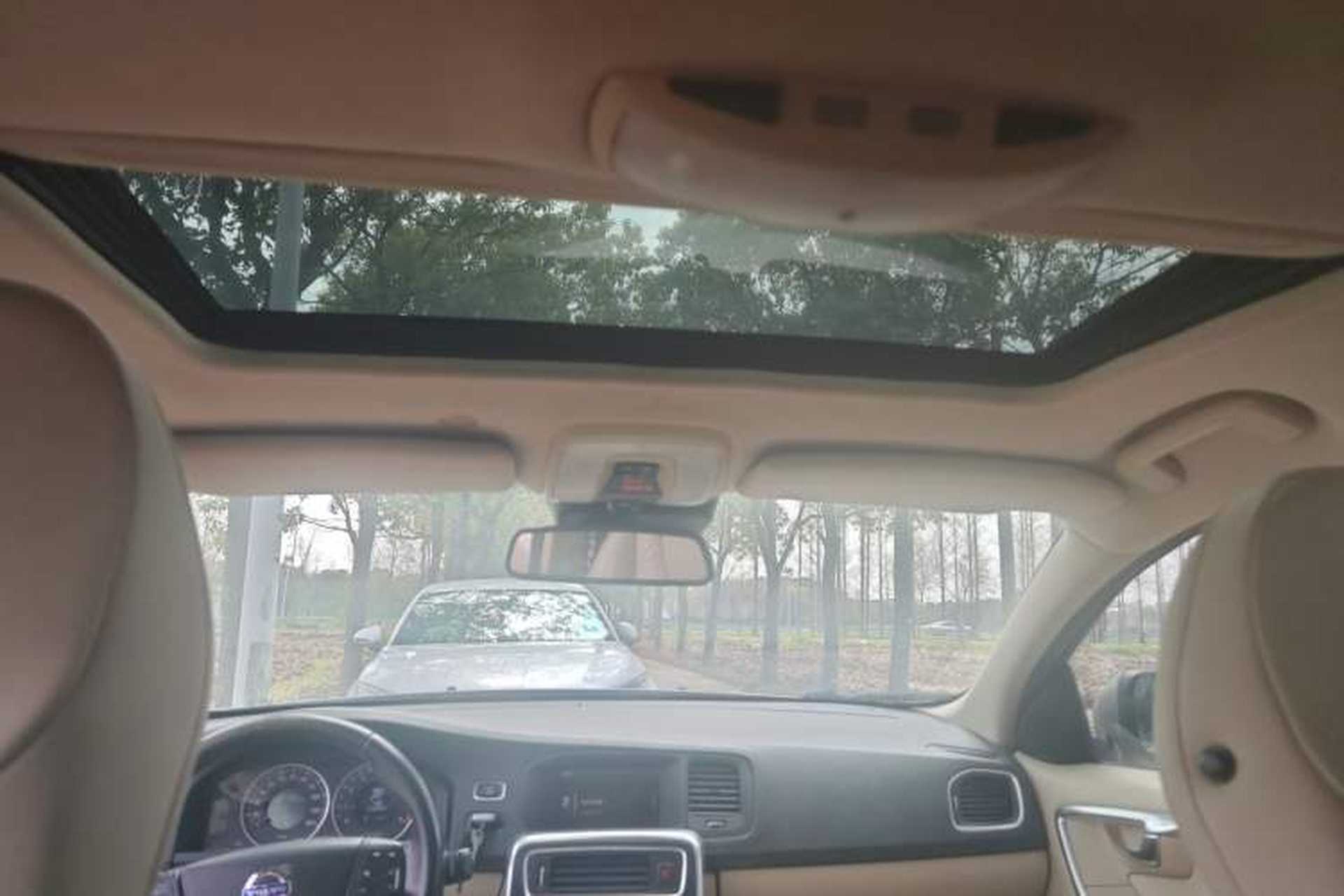 Used Volvo S60 2011 2.0T Comfort Edition Headliner