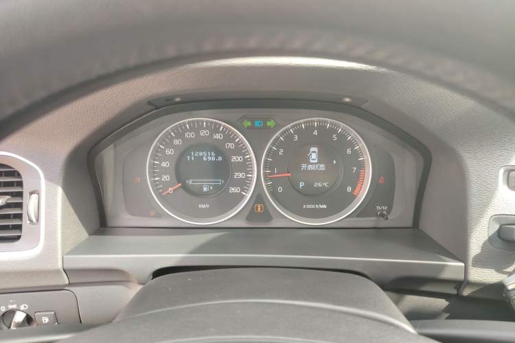 Used Volvo S60 2011 2.0T Comfort Edition Instrument Cluster