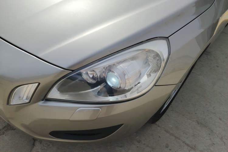 Used Volvo S60 2011 2.0T Comfort Edition Left Front Headlight