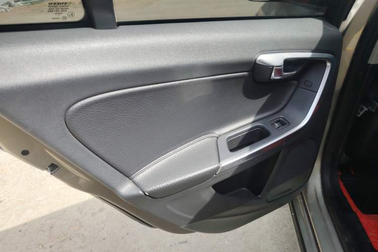 Used Volvo S60 2011 2.0T Comfort Edition Left Rear Door Interior