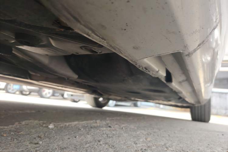 Used Volvo S60 2011 2.0T Comfort Edition Left Side Sill
