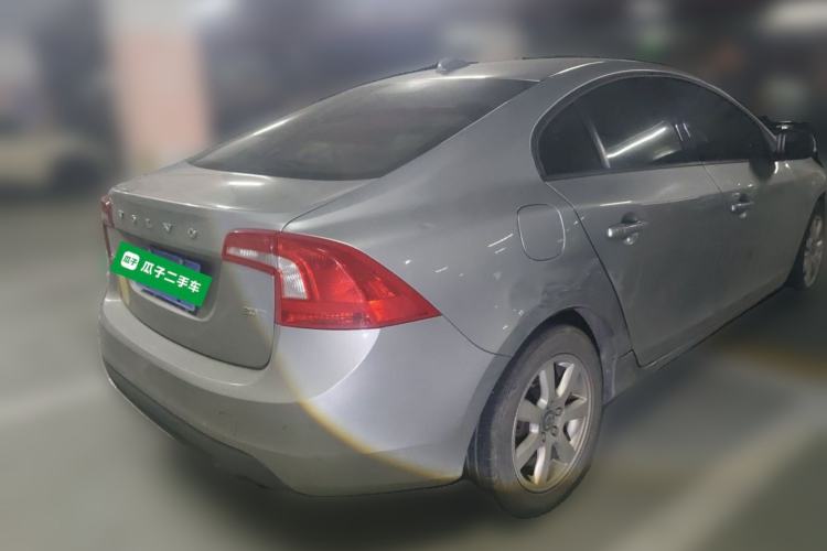 Used Volvo S60 2011 2.0T ZhiShang Version Rear Right 45 Deg