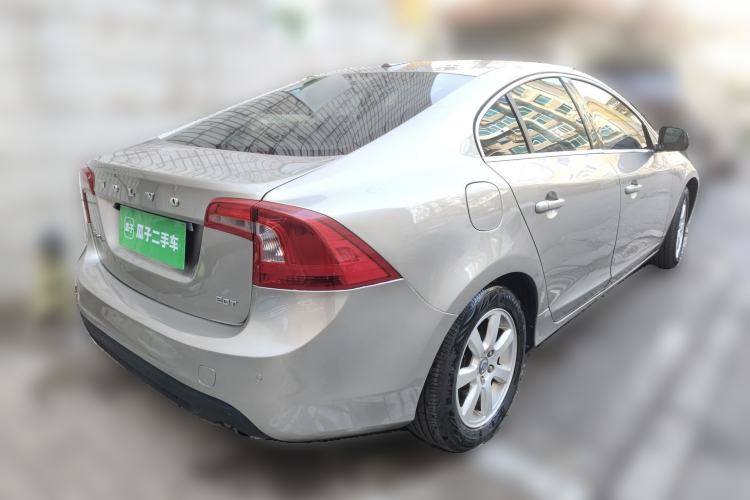 Used Volvo S60 2011 2.0T ZhiShang Version Rear Right 45 Deg