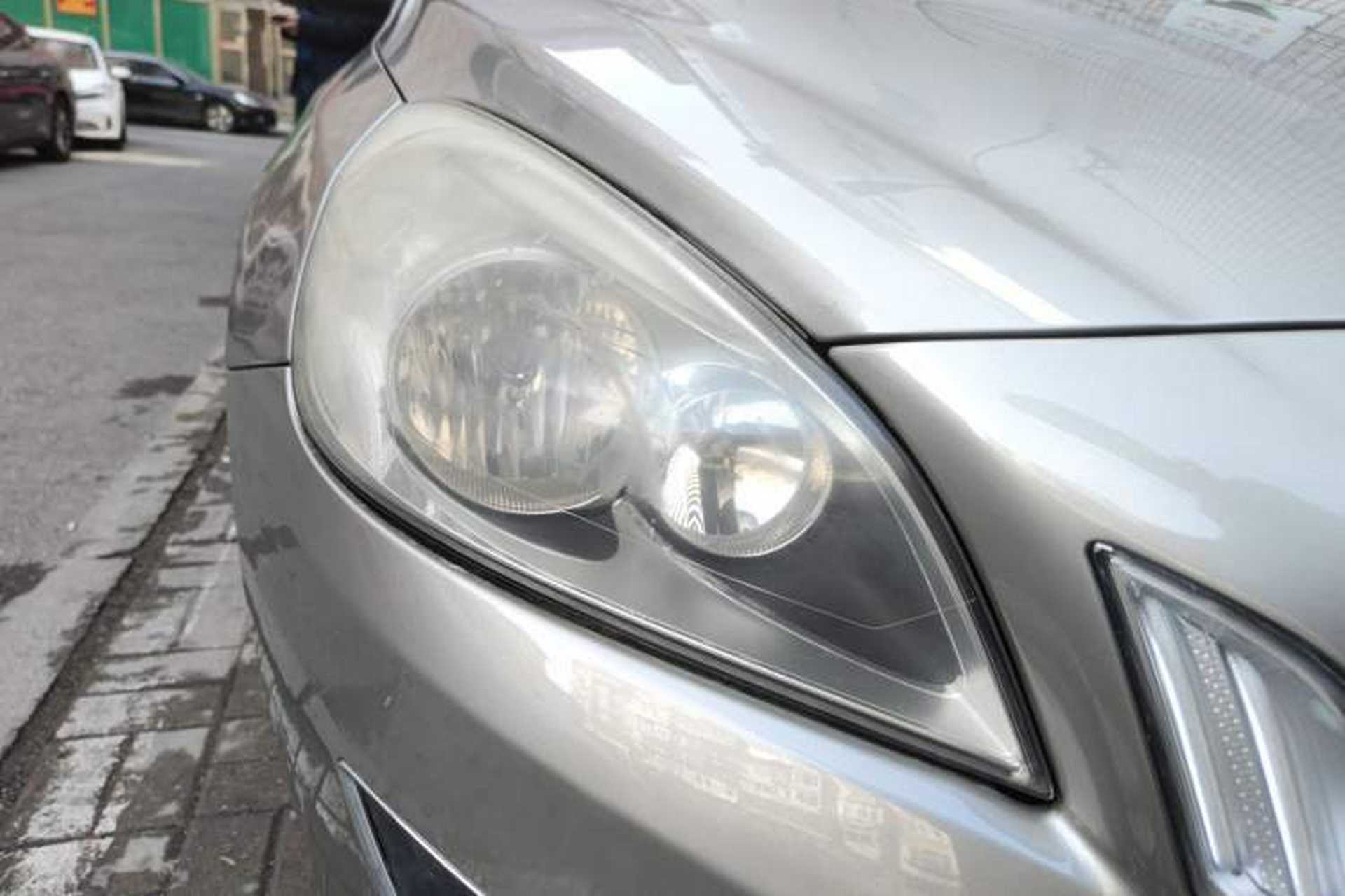 Used Volvo S60 2011 2.0T ZhiShang Version Right Front Headlight