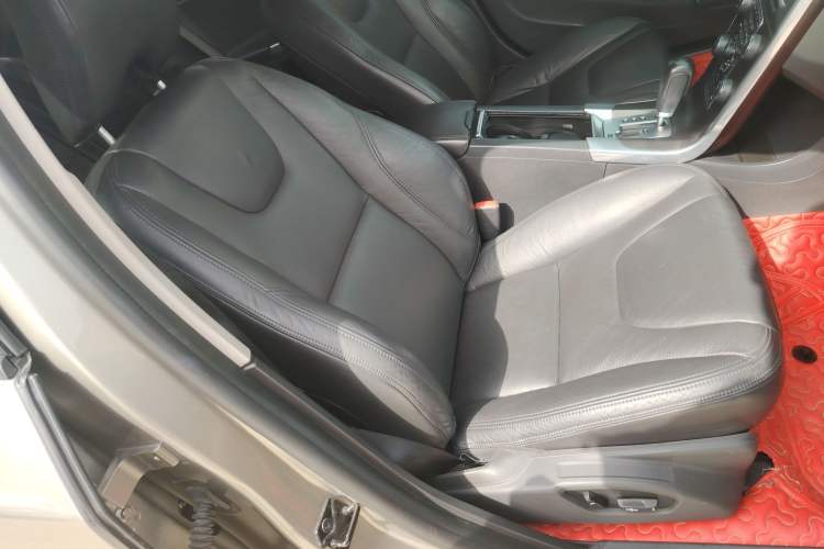 Used Volvo S60 2011 2.0T Comfort Edition Right Front Seat