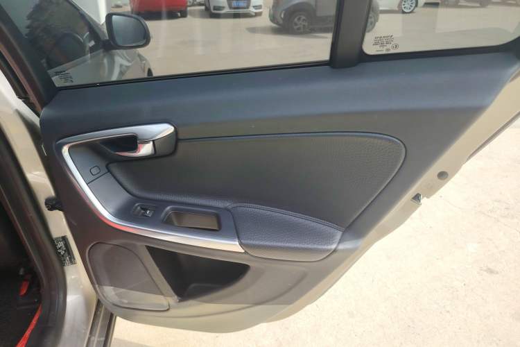 Used Volvo S60 2011 2.0T Comfort Edition Right Rear Door Interior