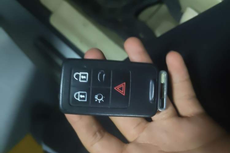 Used Volvo S60 2011 2.0T ZhiShang Version Vehicle Key