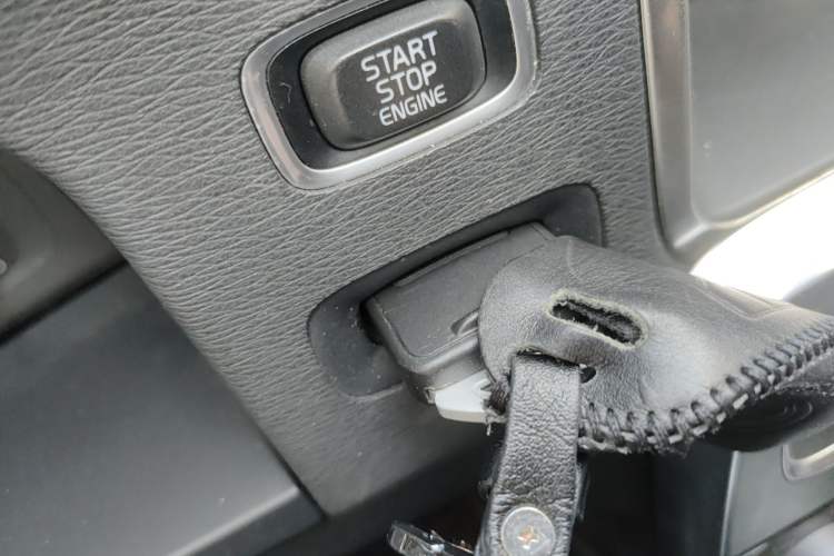 Used Volvo S60 2011 2.0T ZhiShang Version Vehicle Key